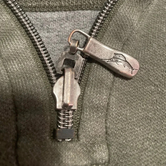 Tommy Bahama 1/4 Zip Pullover, Olive Green with Grey interior, Size Large - Picture 2 of 5